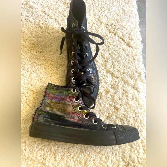 CHUCK TAYLOR HI - Picture 3 of 9